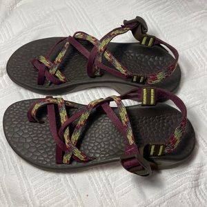 Like new Chacos ZX/2 Classic Sport Strappy Rugged sandals